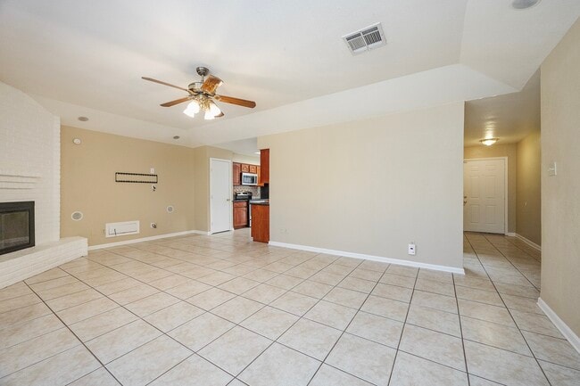 Photo - 7315 Foxside Ln