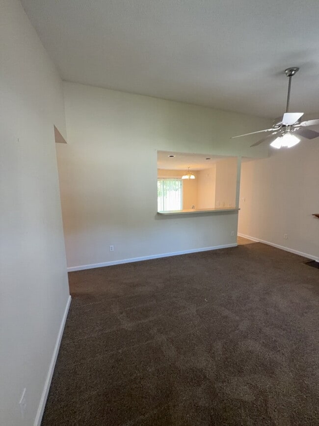 Photo - Charming 3 Bedroom, 2 Bath Home in Hubert-132 Daphne Drive
