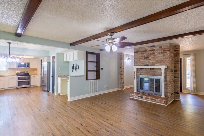 Photo - 4015 Postwood Dr