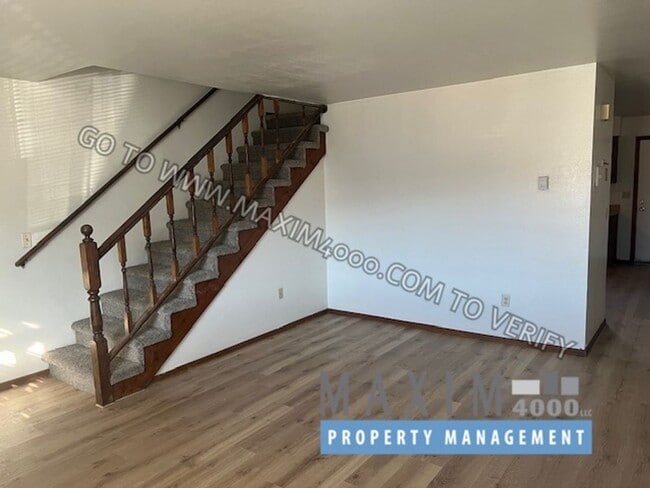 Photo - 911 WILLIAM Ct