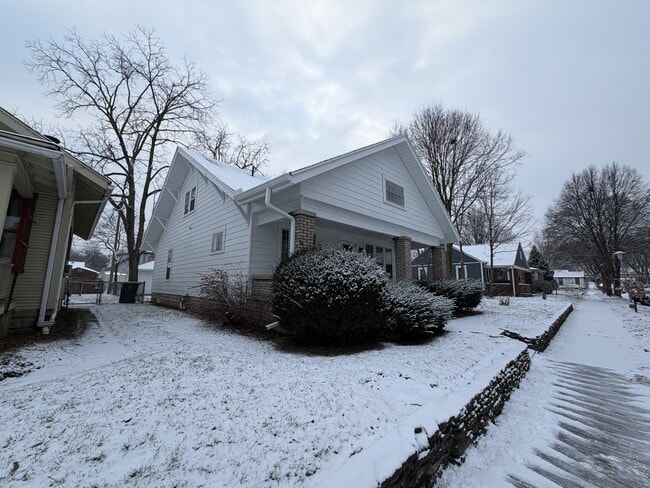 Photo - 807 S 10th St