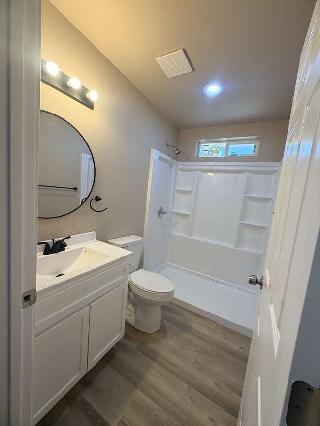 Building Photo - 774 M Acuna Ave