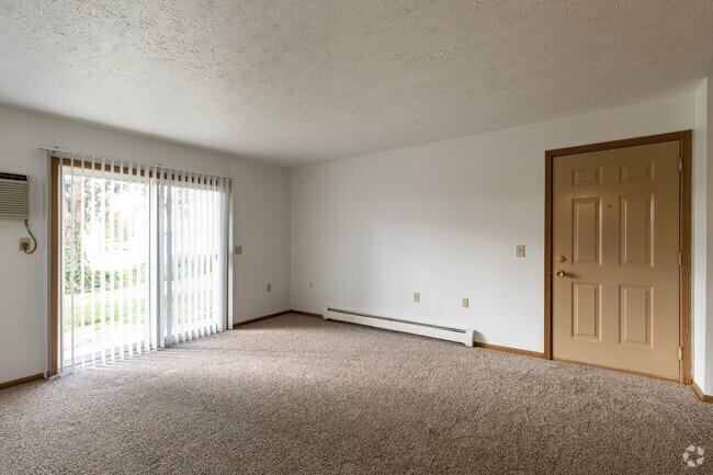 2BR, 1BA - 960SF - Turrill Estates