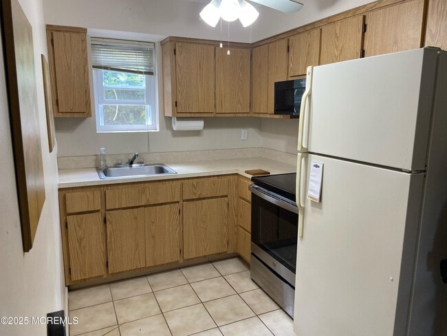 Photo - 548 Ocean Blvd Unidad 8
