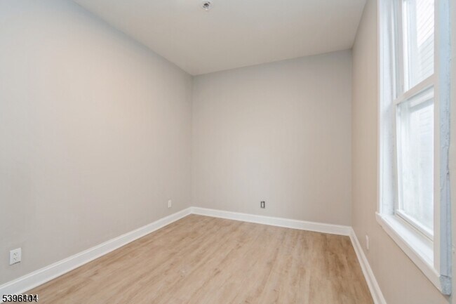 Photo - 216 S 10th St Unit 3