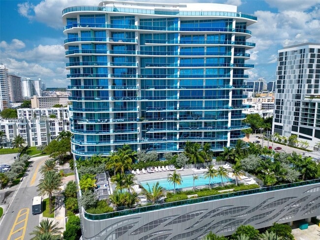 Building Photo - 17550 Collins Ave Unit 1205