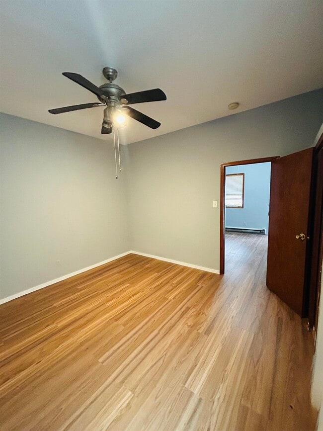 Building Photo - 330 Sip Ave Rental