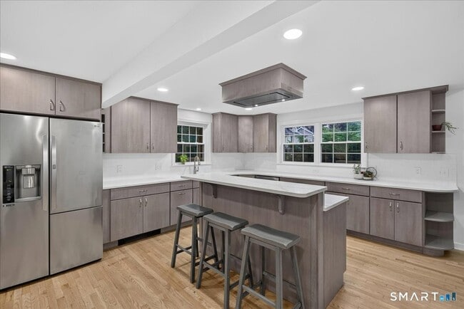 45 Richmond Ave