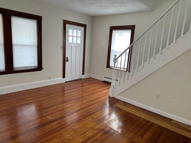 Photo - 29 Lanark Rd