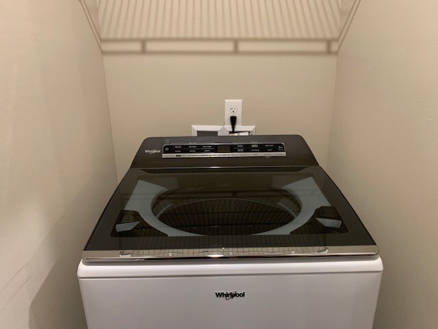 Washer/Dryer Included
