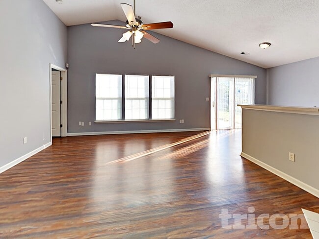 Photo - 1096 Chapel Creek Rd