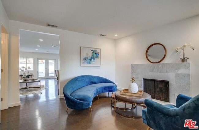 Photo - 12527 Emelita St