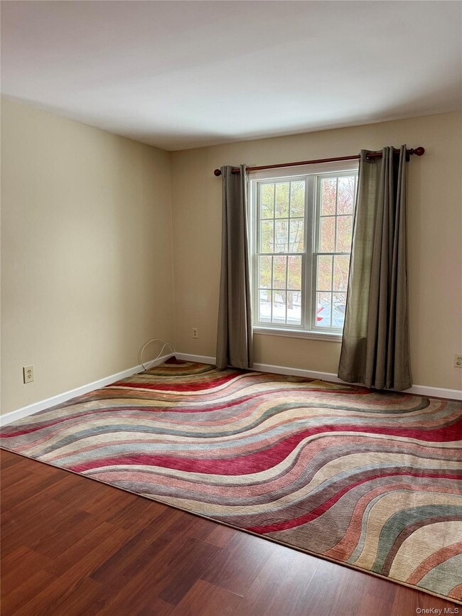 Photo - 91-97-97 Sawmill Rd