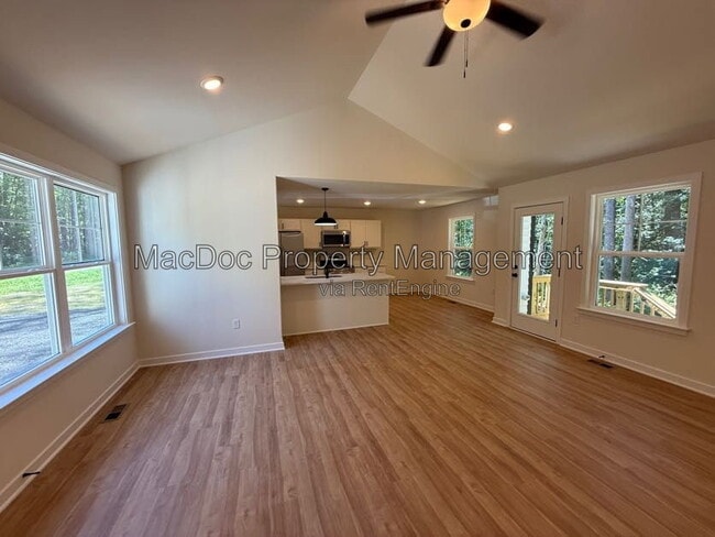 Photo - 387 Forest Grove Rd