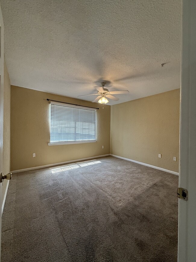 Photo - 800 Boardwalk Dr