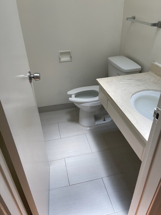 Photo - 6116 Cashio St Unit 3