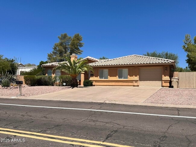 Building Photo - 16040 N Boulder Dr Rental