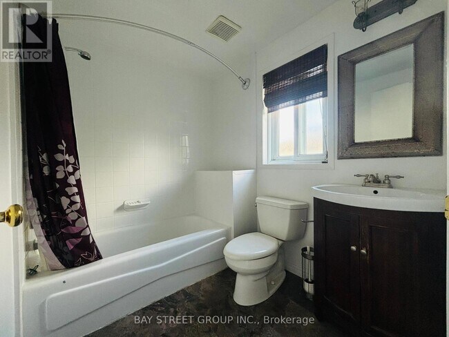 Photo - 327 Cornridge Pl