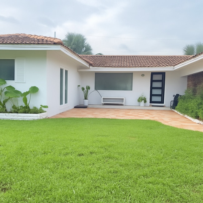 Building Photo - 1960 NE 30th St