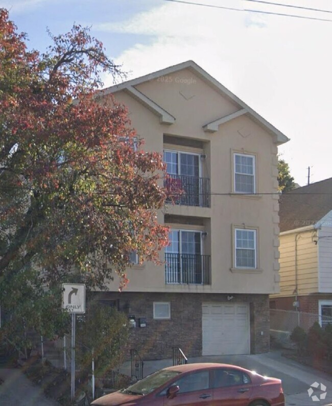 Building Photo - 362 Terrace Ave Unit 1 Rental