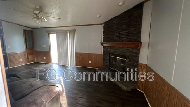 Photo - 1020 Old Church Rd