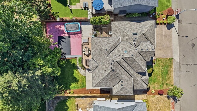 12404 SE Blaine Dr