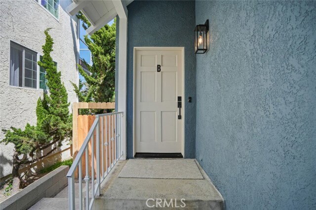 Photo - 33892 Street of the Violet Lantern