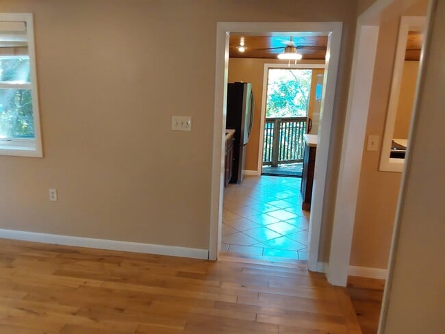 151 Buck St