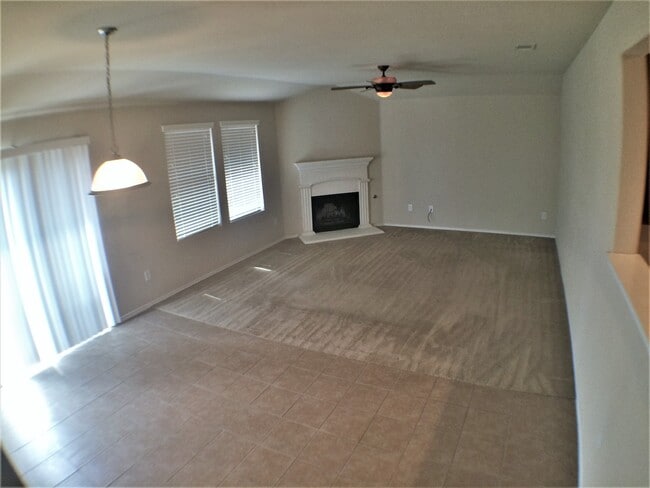 Photo - Great 3 Bedroom 2 Bath in Denton!
