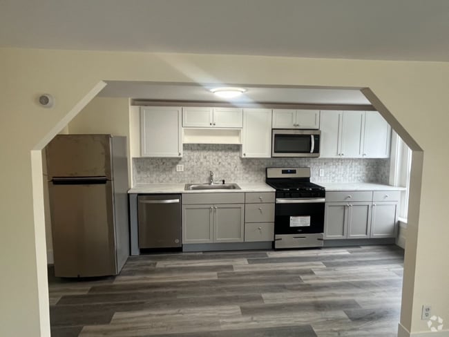 Building Photo - 697 Islington St Unit 697 Islington St Rental