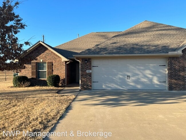 3 br, 2 bath House - 4091 Stonebridge Drive - 3 br, 2 bath House - 4091 Stonebridge Drive