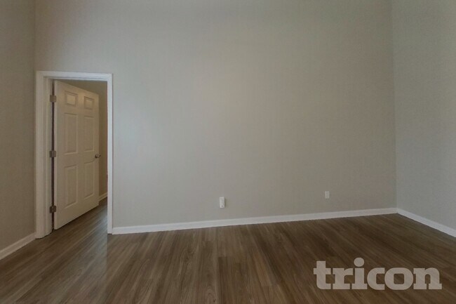 143 Markham Dr