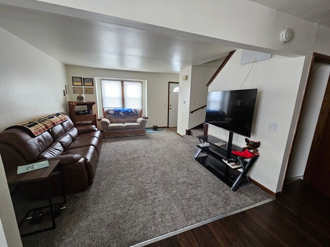Photo - 515 N Dries St