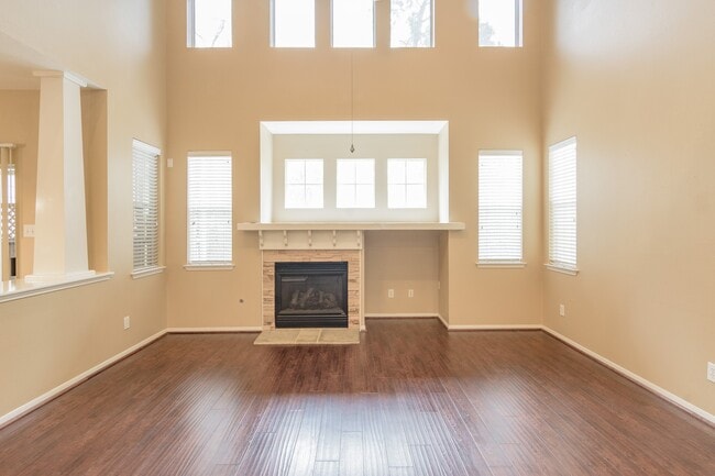 Photo - 57 Scarlet Woods Ct