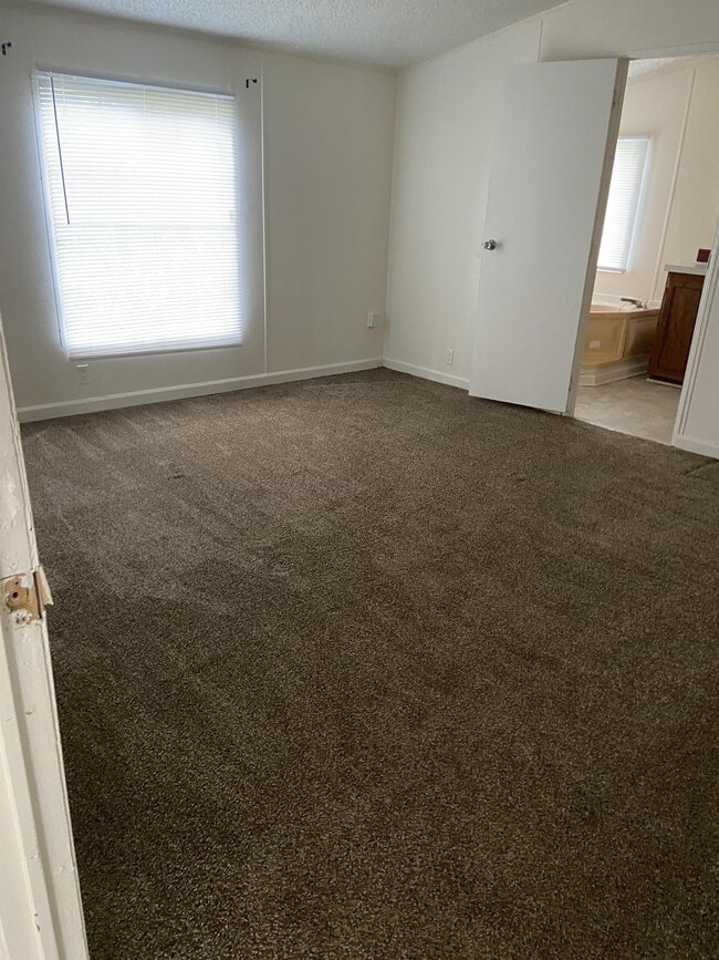 Photo - 4195 Bemiss Rd