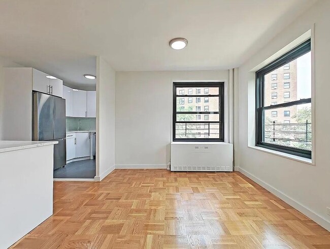 Photo - 210 Clinton Ave