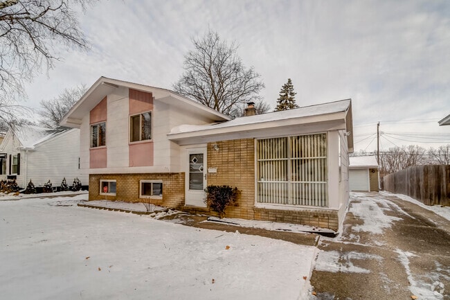 Building Photo - 771 4th Ave Rental