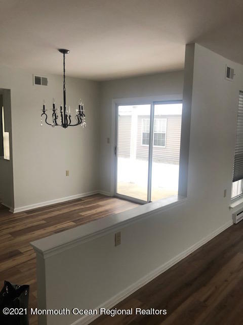 Photo - 35 Greenwich Ave