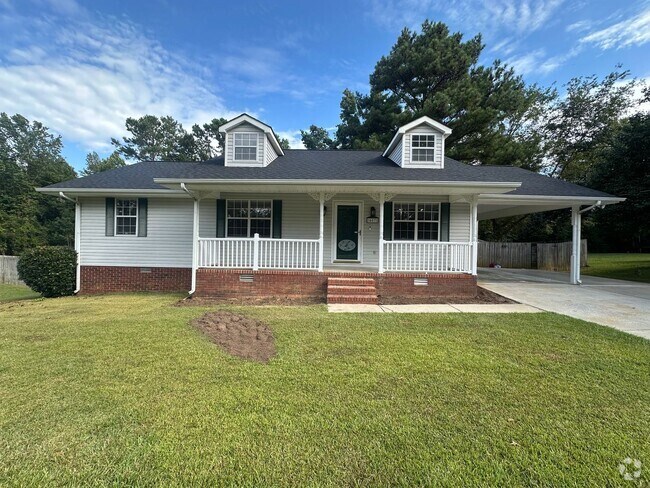 Building Photo - COMING SOON!! Rental