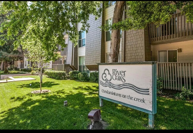 Building Photo - 4851 Cedar Springs Rd Unit 1