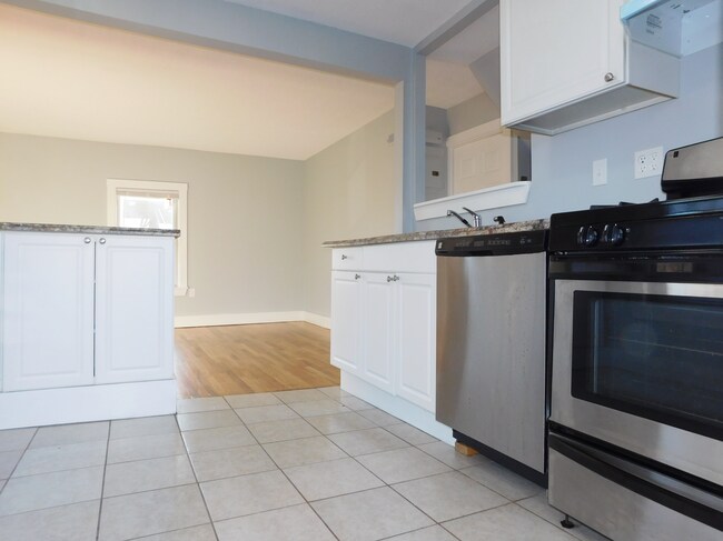 Photo - 104 Harvard St Unit 2