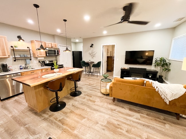 Photo - 2221 Madison St Unit 2