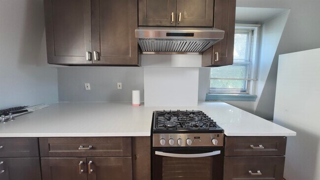 Photo - 23 Sherman Pl Unit 3
