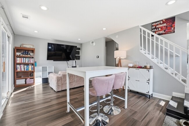 Photo - 12738 Kenneth Ave