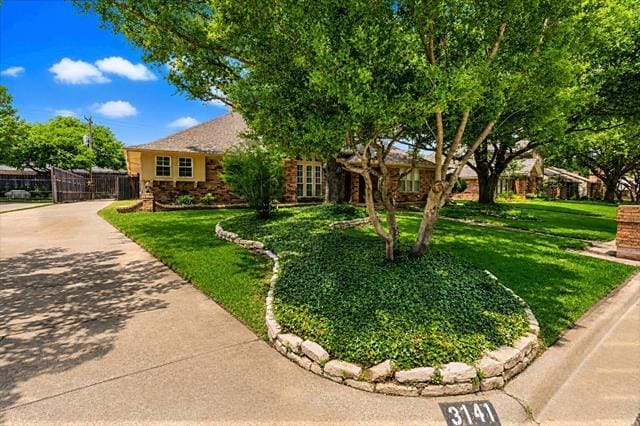 Photo - 3141 Oakdale Dr