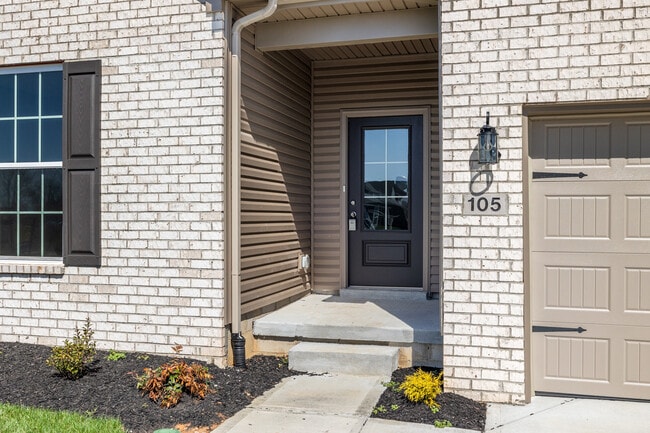 Photo - 500 Bellerive Blvd