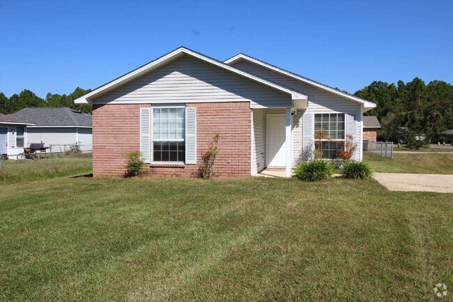 Building Photo - 3 Bedroom Home Near Blue Angel Pkwy – Spac...