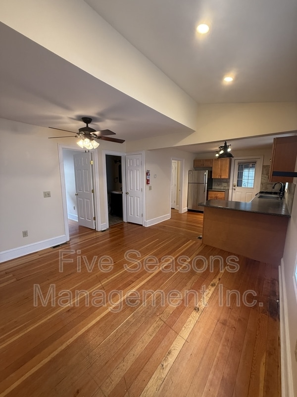 Photo - 138 N Champlain St
