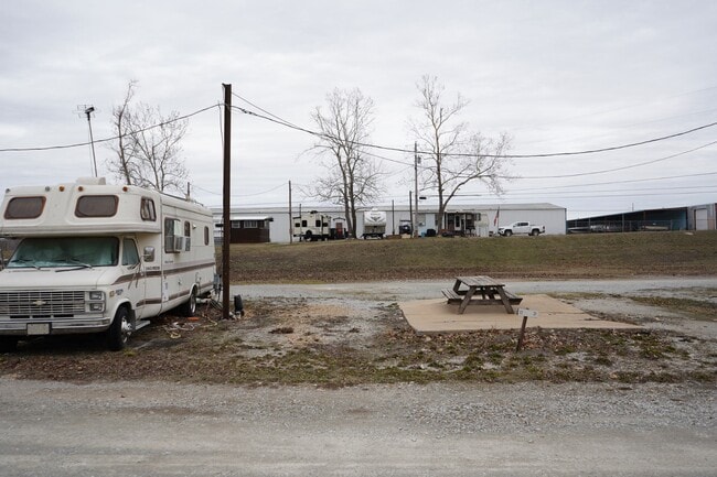 Building Photo - 65400 E 250 Rd