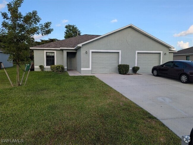 Building Photo - 3722 SE 9th Pl Rental